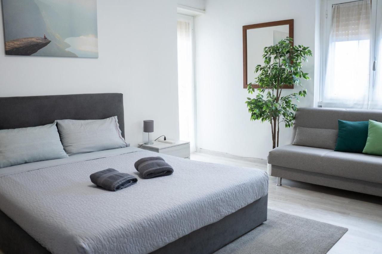 Nonna Pina Guest House Moderno Appartamento Vicino Metro AWifi,Netflix Roma Eksteriør bilde