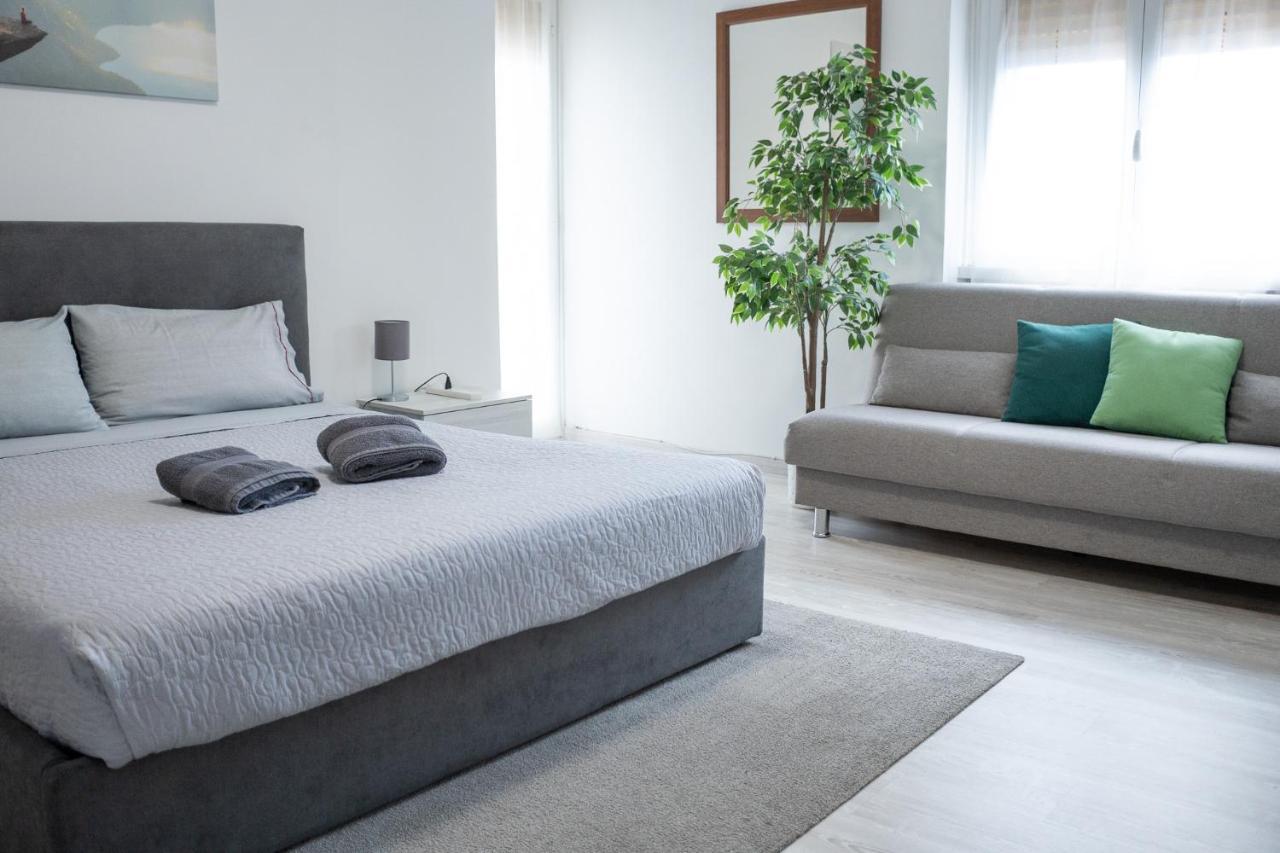 Nonna Pina Guest House Moderno Appartamento Vicino Metro AWifi,Netflix Roma Eksteriør bilde